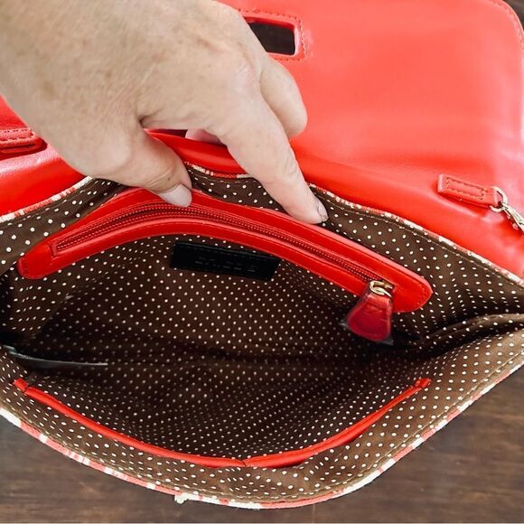 Chico’s coral and white canvas clutch bag with gold chain strap. - Picture 4 of 6